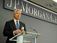 Ramalannya Meleset, JP Morgan 'Serang' Lagi Bitcoin Dkk