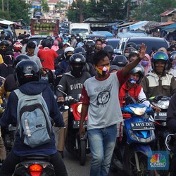 Warga Tak Patuh, Ahli: Corona di RI Meroket Habis Lebaran