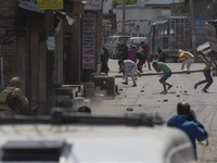 Kashmir Kembali Panas, Dua Orang Tewas dalam Baku Tembak