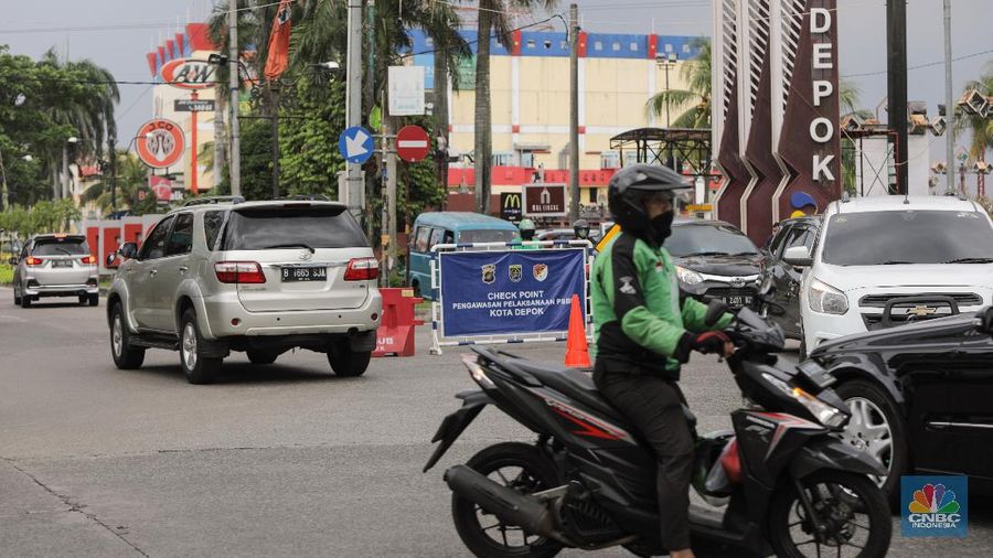 Pos Pemantauan PSBB Tanpa Penjagaan (CNBC Indonesia/ Andrean Kristianto)