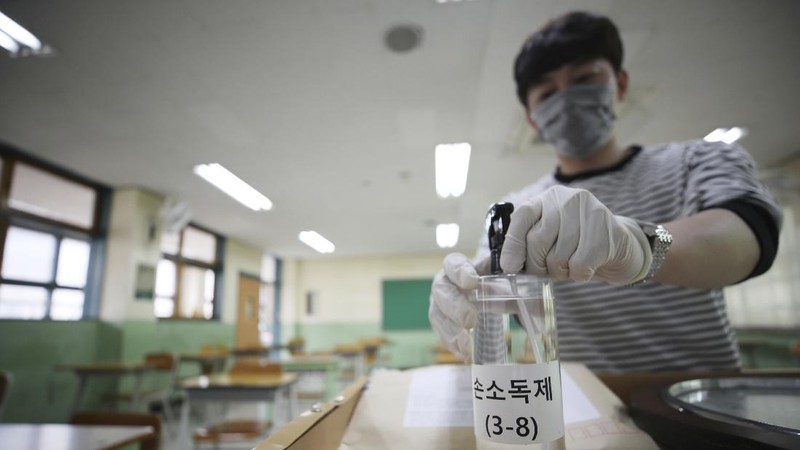 Korea Selatan Bersiap Buka Kembali Sekolah. AP/Kim Hyun-tae