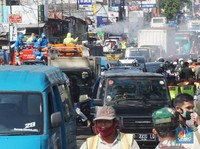 Ramai! Intip Penampakan Pasar Parung Bogor Jelang Lebaran