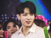 Oh My God! Jungkook BTS Jadi Standar Kecantikan Dunia