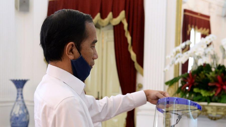 Jokowi Tinjau Alat Kesehatan Karya Anak Bangsa untuk Tangani Covid-19 (Foto: Lukas - Biro Pers Sekretariat Presiden)