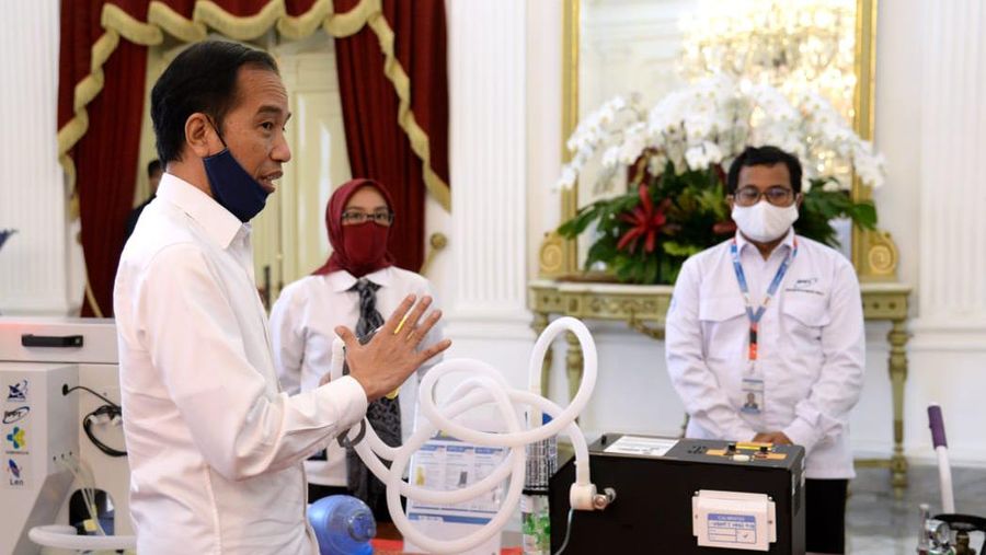 Jokowi Tinjau Alat Kesehatan Karya Anak Bangsa untuk Tangani Covid-19 (Foto: Lukas - Biro Pers Sekretariat Presiden)