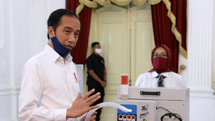 Jokowi Tinjau Alat Kesehatan Karya Anak Bangsa untuk Tangani Covid-19 (Foto: Lukas - Biro Pers Sekretariat Presiden)