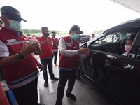 Turun ke SPBU, Komisaris & Direksi Pertamina Sapa Pelanggan