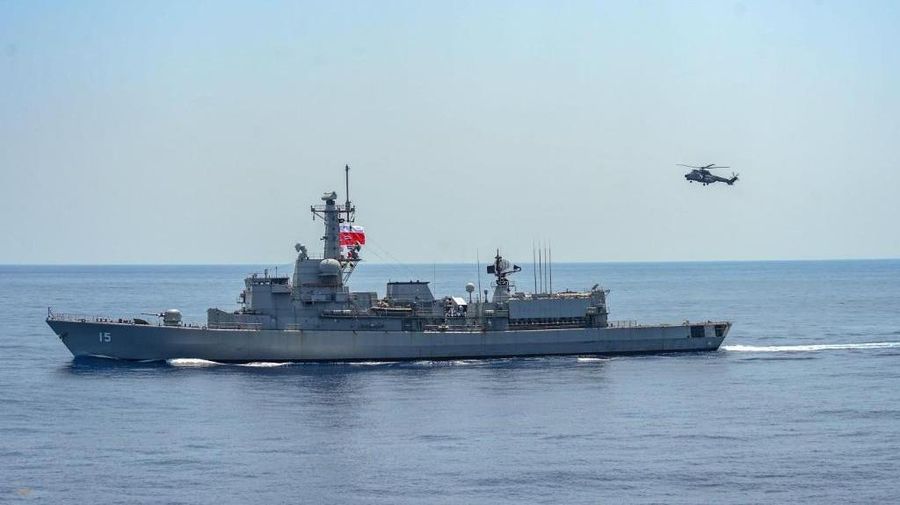 Kapal Perang Amerika di Laut China Timur