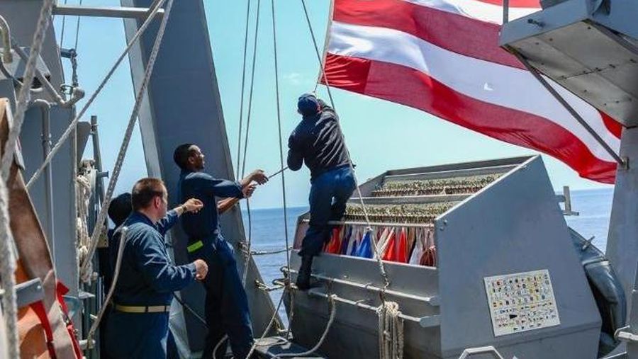 Kapal Perang Amerika di Laut China Timur (Twitter @USNavy)