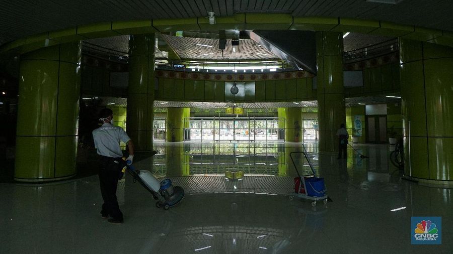 Ilustrasi Stasiun Gambir. CNBC Indonesia/Tri Susilo
