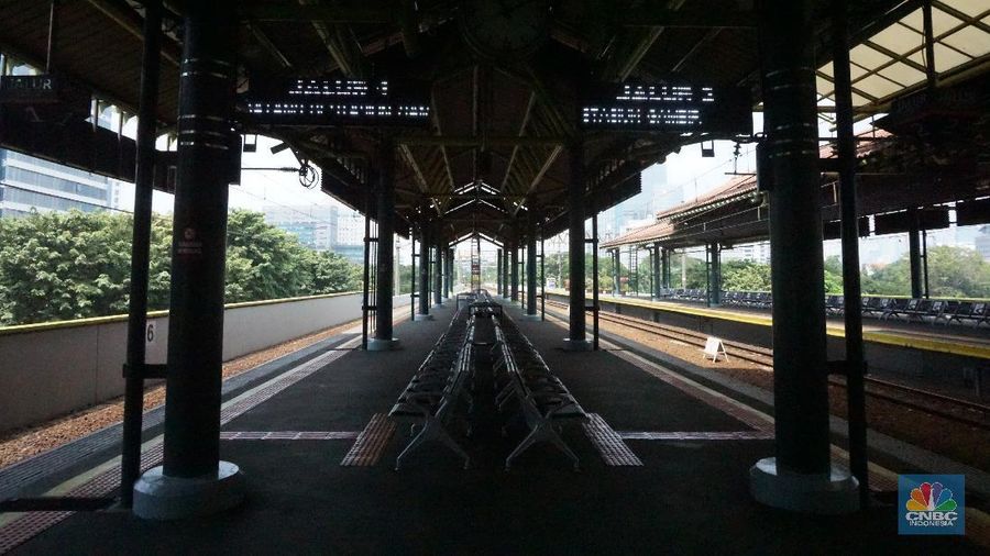 Ilustrasi Stasiun Gambir. CNBC Indonesia/Tri Susilo