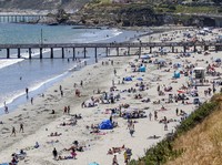 Aduh! Pantai Jadi Hotspot Penularan Corona