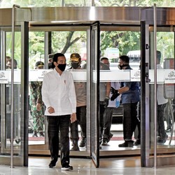 Jokowi Buka-bukaan soal 'New Normal' Bersama Covid-19
