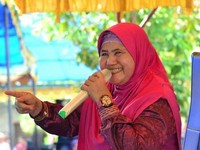 Soal Nafkah, Mamah Dedeh: Suami Punya Orangtua, Jangan Songong!