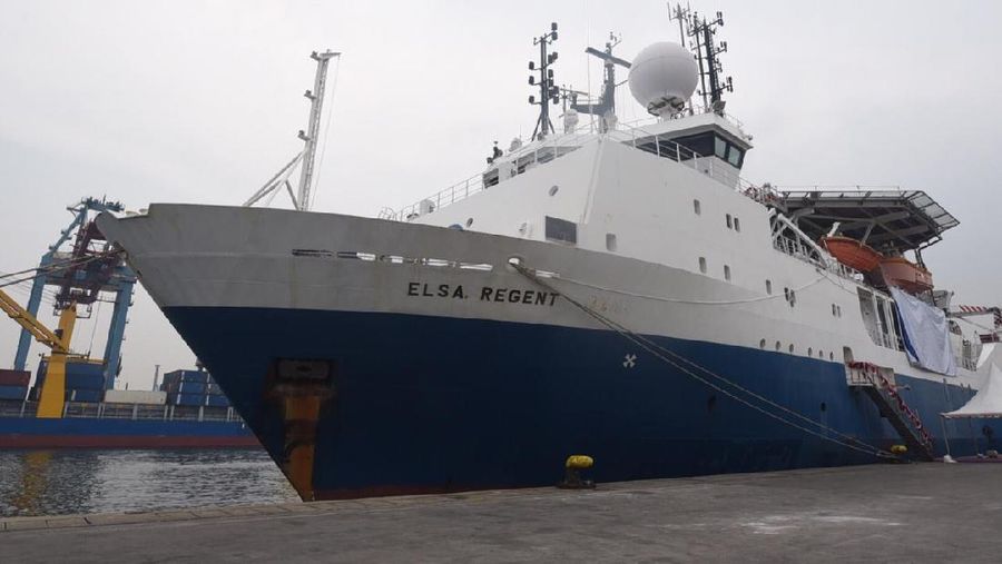 Kapal Elsa Regent Milik PT Elnusa yang digunakan untuk survei seismik bersandar di pelabuhan saat saat acara Peresmian Survei Seismik KKP Jambi Merang di Wilayah Terbuka yang dilaksanakan di Tanjung Priok, Jakarta pada Selasa (12/11) yang lalu. (Dok. Pertamina)