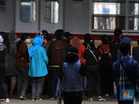 Kereta Sudah Dibuka untuk Umum, Siapa Saja Boleh Naik!