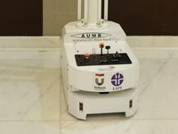 Setinggi Manusia! Ini Robot Made in RI Buat Perangi Corona