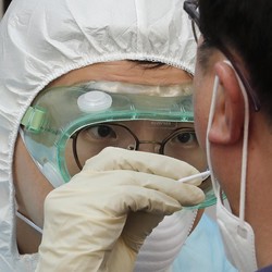 Punya Ratusan Lab, Bisakah RI Lakukan 30.000 Test PCR/hari?