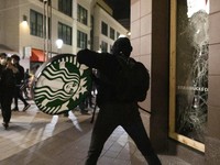 Curhat Bos Starbucks Tokonya Kena Boikot Hingga Vandalisme