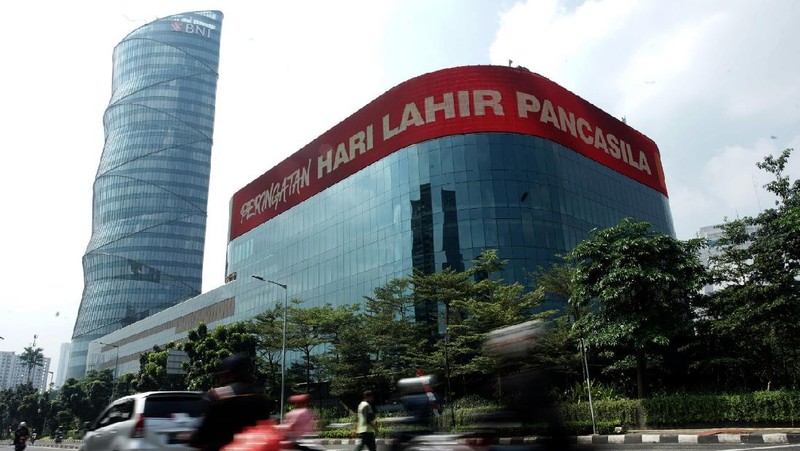 BNI memperingati Hari Lahir Pancasila melalui layar LED Gedung Menara BNI. (Dok.BNI)