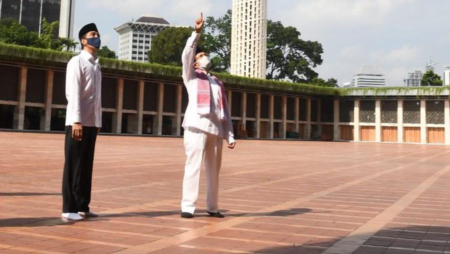 Jokowi tinjau kesiapan penerapan prosedur standar New Normal di sarana ibadah. Biro Pers Sekretariat Presiden