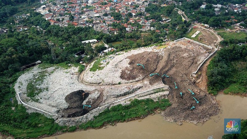 TPA Cipeucang, Senin (2/6/2020). (CNBC Indonesia/ Andrean Kristianto)
