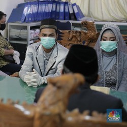 Heboh Aisha Weddings, Terkuak Fakta Kehamilan Usia Dini di RI