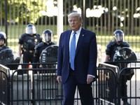 Fakta Evakuasi Trump di Gedung Putih: Ada Dua Suara Tembakan