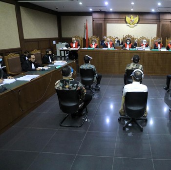 Sidang Perdana Jiwasraya Digelar, Ini Penampakan Bentjok Cs