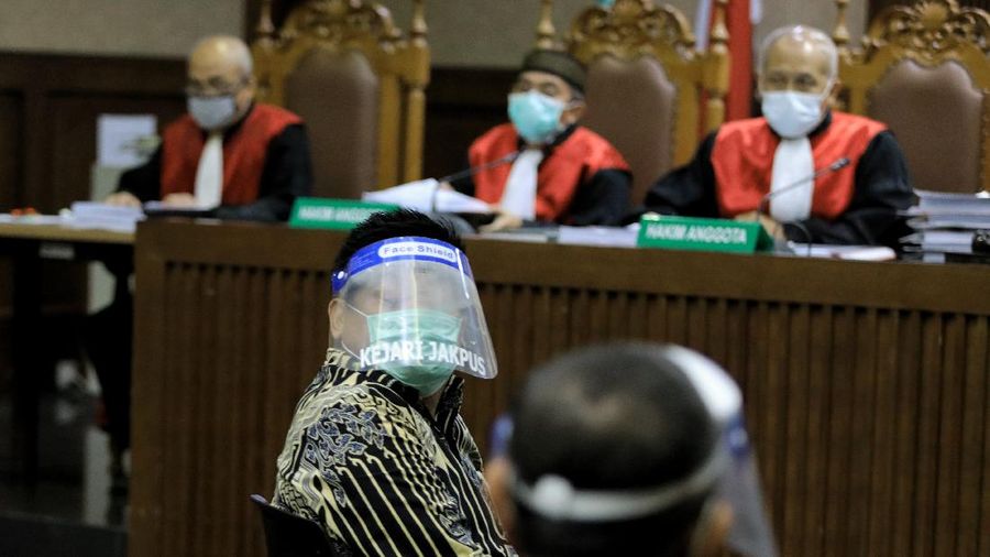 Heru Hidayat, tersangka kasus Jiwasraya. (CNBC Indonesia/Ferry Sandi)
