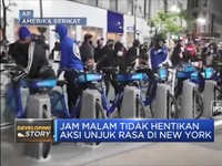 Jam Malam Tidak Hentikan Aksi Unjuk Rasa di New York