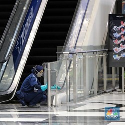 Baru Dibuka Anies Pertengahan Juni, Saham Mal Langsung Drop