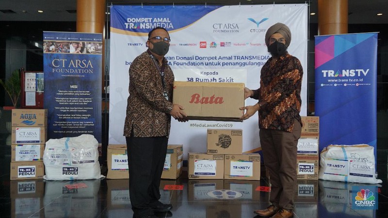 Dompet Amal TRANSMEDIA bersama CT ARSA Foundation Salurkan Donasi Tahap ke-6 untuk Penanganan Covid-19. CNBC Indonesia/Tri Susilo
