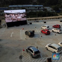 Hadir di Indonesia , Ini Sensasi Nonton di Drive In Cinema