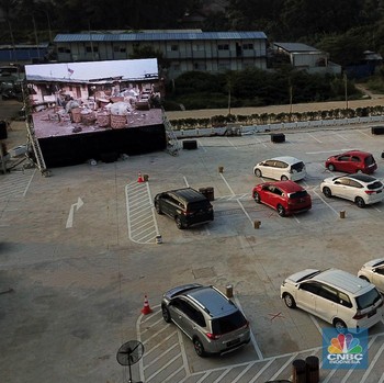 Hadir di Indonesia , Ini Sensasi Nonton di Drive In Cinema