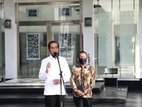 New Normal Istana Jokowi: Wajib Rapid Test Covid-19!