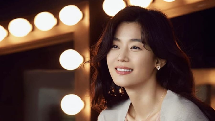 Jun Ji-hyun. IG: junjihyun_81