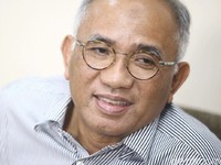 Blak-blakan Bos HK Soal Tol Trans Sumatra Hingga 'Jual' Tol