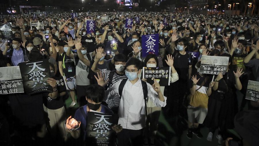 Hong Kong Peringatan Hari Tiananmen. AP/Kin Cheung