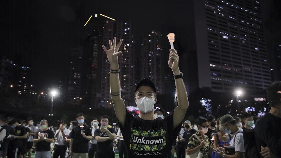 Hong Kong Peringatan Hari Tiananmen. AP/Kin Cheung