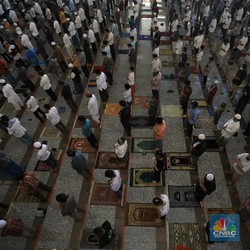 Menko PMK Minta Jamaah Salat Id Wudhu di Rumah