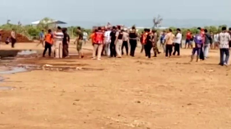 Kecelakaan Helikopter Jatuh di Kawasan Industri Kendal (Tangkapan Layar Video/ist)