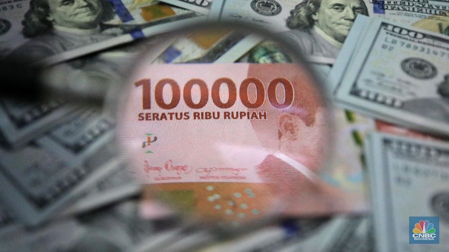 Ilustrasi Rupiah dan dolar (CNBC Indonesia/Andrean Kristianto)
