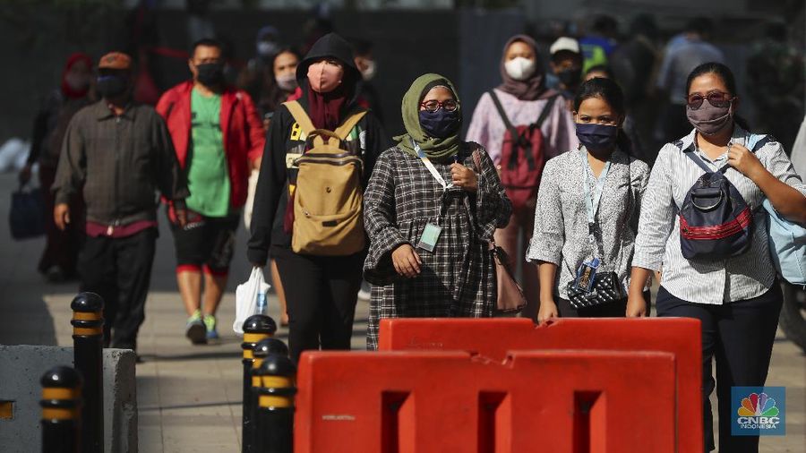 Vehicles are caught in a congestion as the flow of traffic of the capital significantly increases during a rush hour in Jakarta, Indonesia, Monday, June 8, 2020. Indonesia’s capital of Jakarta, the city hardest hit by the new coronavirus, has partly reopened after two months of partial lockdown as the world’s fourth most populous nation braces to gradually reopen its economy. (AP Photo/Achmad Ibrahim)