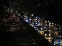 Masuki PSBB Transisi, Jalanan Jakarta Macet Banget!