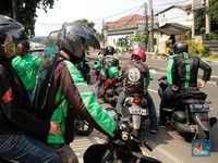 Di Sini Ojol Jadi Karyawan, Berapa Pendapatannya Sebulan?