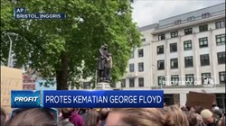 Pendemo Inggris Robohkan Patung Pedagang Budak Edward Colston