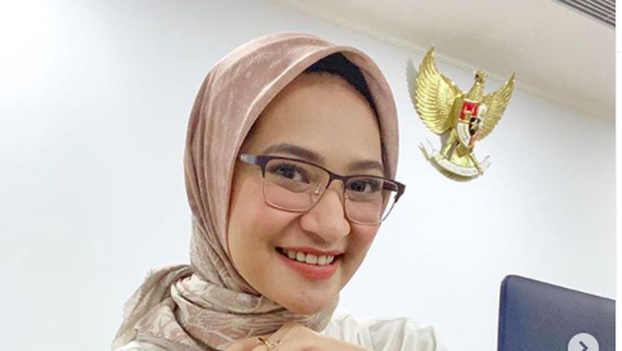 Instagram angkie.yudistia