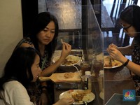 Duh! 200 Ribu Pekerja Restoran Mendadak Nganggur