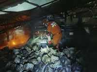 Truk Minyak Meledak di China, 19 Tewas & Seratusan Terluka